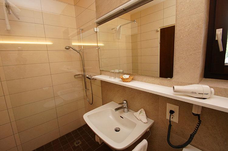 Hotel Restaurant Schaanerhof Ngoại thất bức ảnh